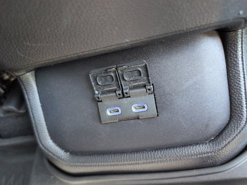 Used 2022 Toyota Highlander XLE image 14