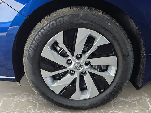 Used 2024 Nissan Altima 2.5 S image 14