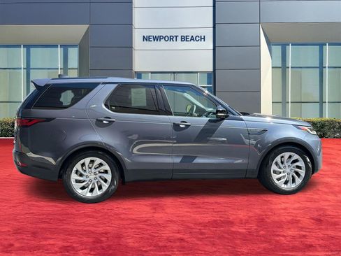 Certified 2025 Land Rover Discovery S AWD/4WD image 8
