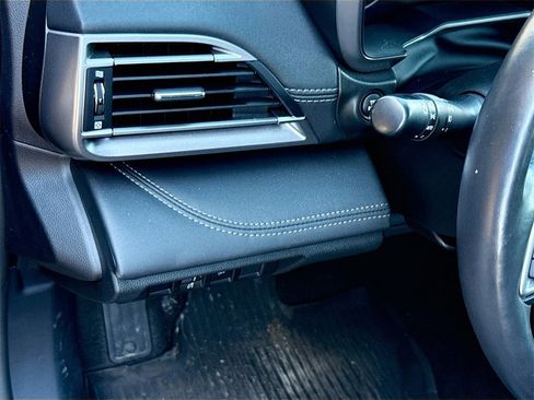 Used 2023 Subaru Outback Touring XT image 11