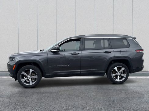 Used 2023 Jeep Grand Cherokee L Limited w/ Luxury Tech Group II image 4