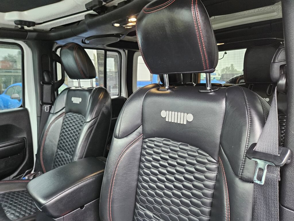 Used 2021 Jeep Wrangler Unlimited Rubicon AWD/4WD image 19