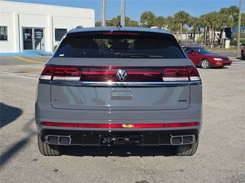 New 2026 Volkswagen Atlas Cross Sport SEL Premium R-Line image 3