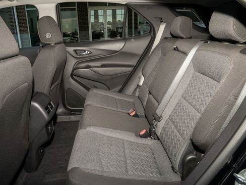 Used 2024 Chevrolet Equinox LT image 9