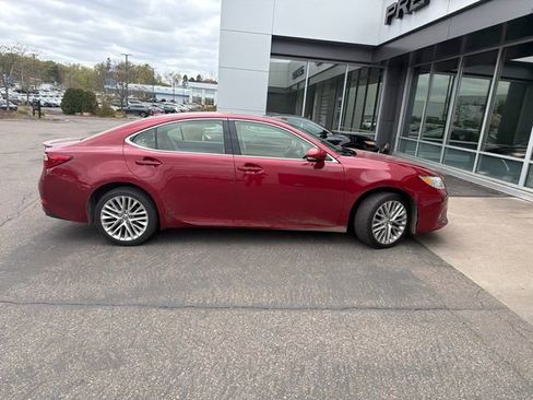 Used 2013 Lexus ES 350 w/ Luxury Pkg FWD image 5