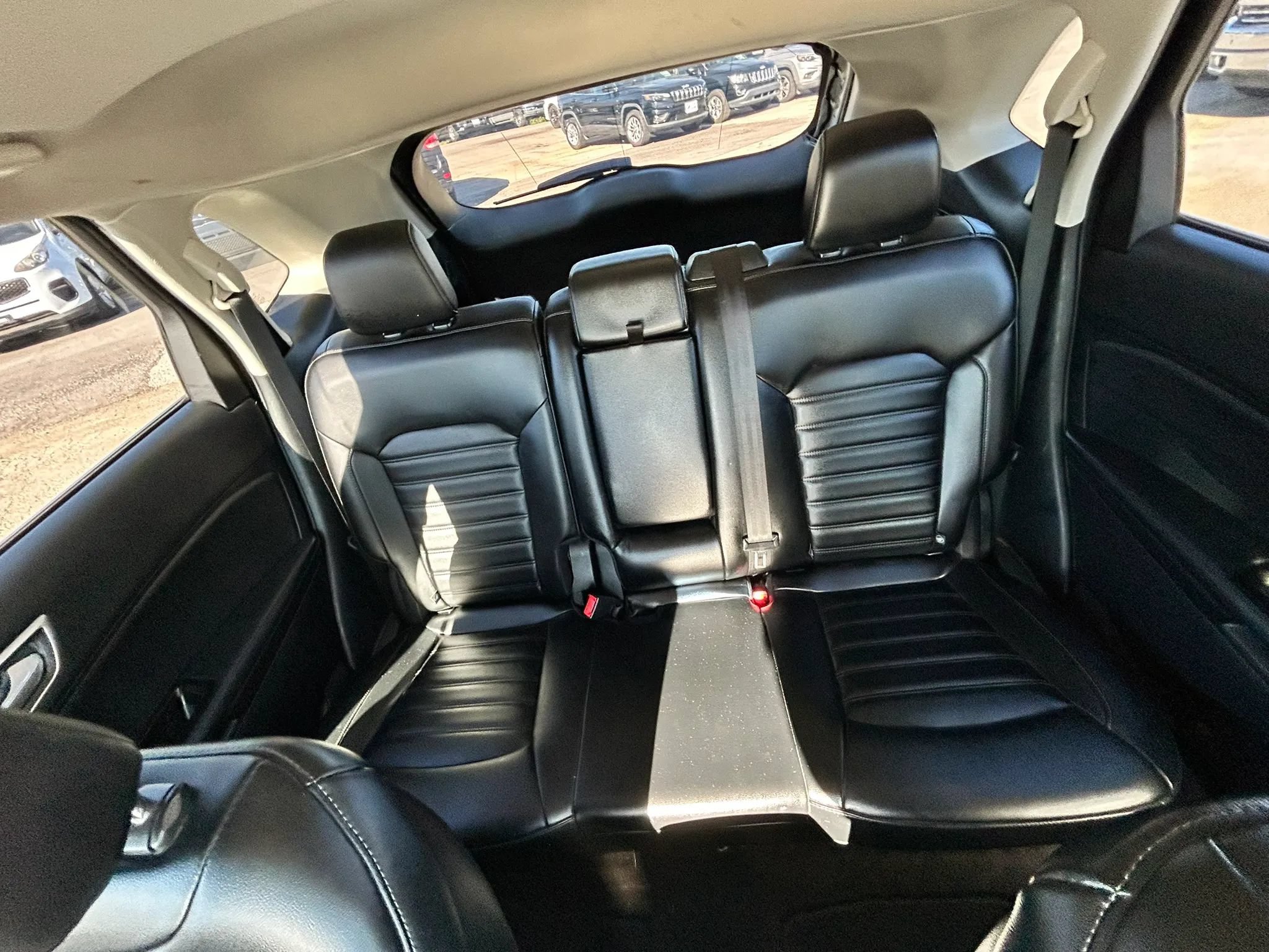 Used 2020 Ford Edge SEL FWD image 8
