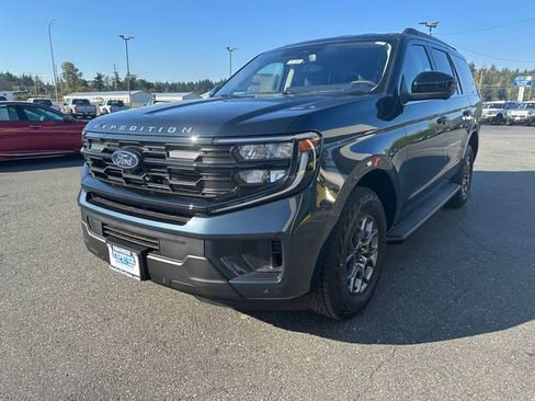New 2025 Ford Expedition Active image 7