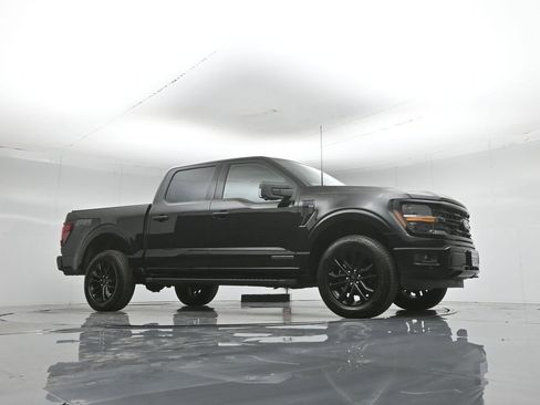Certified 2025 Ford F150 XLT w/ Equipment Group 303A High AWD/4WD image 4