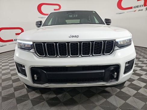 Certified 2023 Jeep Grand Cherokee Overland w/ Luxury Tech Group IV image 2