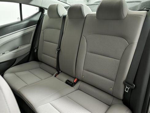 Used 2020 Hyundai Elantra SEL w/ Cargo Package (C1) FWD image 17