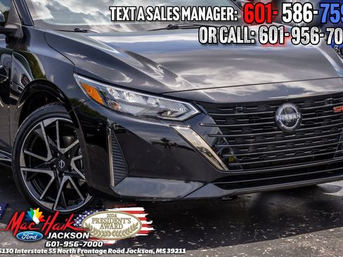 Used 2025 Nissan Sentra SR w/ SR Premium Package FWD image 2