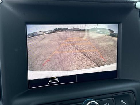 Used 2024 GMC Terrain SLE FWD image 21