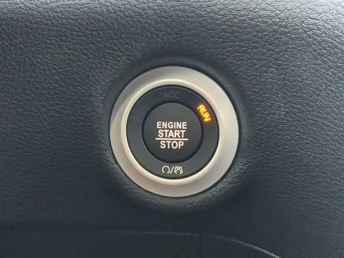 New 2026 Chrysler Pacifica Pinnacle w/ Trailer Tow Group image 39