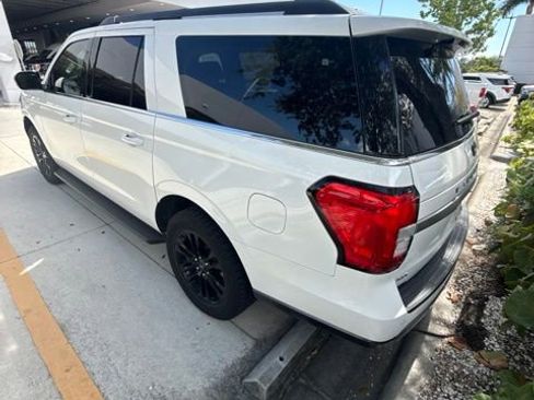 Used 2024 Ford Expedition Max XLT RWD image 4
