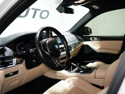 Used 2022 BMW X5 xDrive40i w/ Premium Package image 13