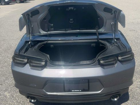 Used 2019 Chevrolet Camaro SS RWD image 13