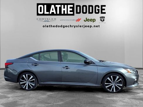 Used 2020 Nissan Altima 2.5 SR image 30