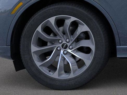 New 2026 Lincoln Aviator AWD image 19