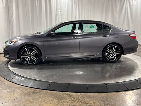 Used 2017 Honda Accord Sport image 8