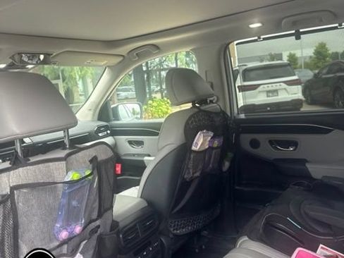Used 2024 Honda Pilot Touring image 6