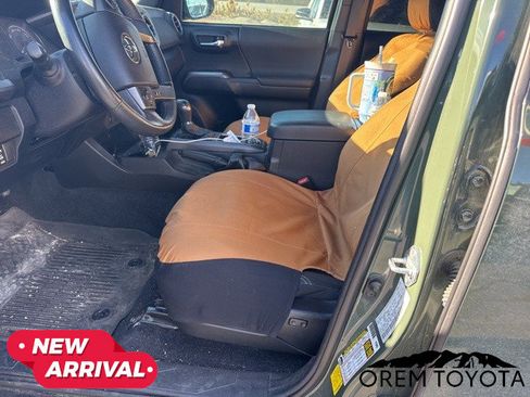 Used 2021 Toyota Tacoma TRD Off-Road image 21