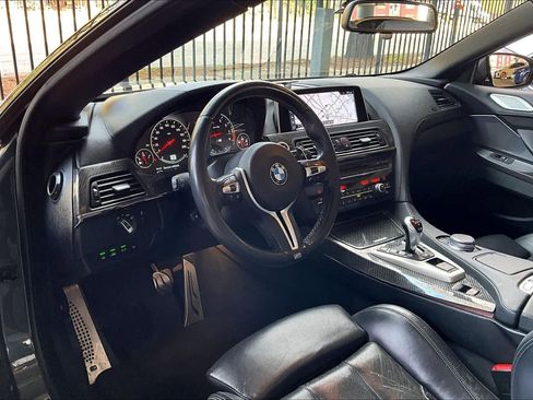 Used 2017 BMW M6 Convertible image 16