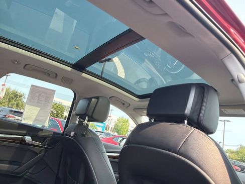 Used 2018 Audi Q5 2.0T Premium Plus w/ Premium Plus Package AWD/4WD image 16