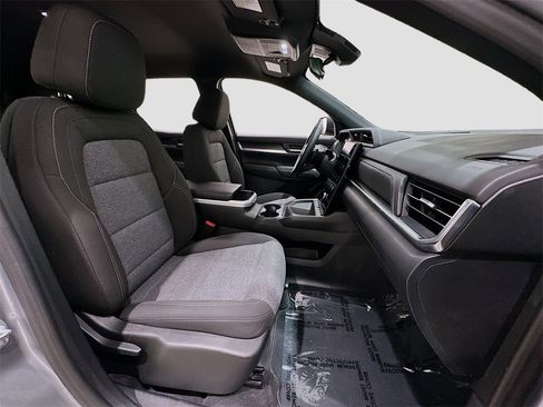 Used 2025 GMC Terrain Elevation image 29