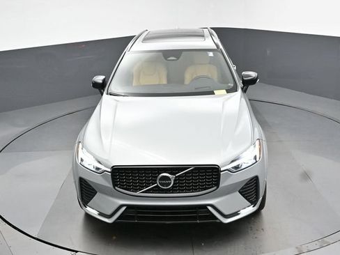 Used 2024 Volvo XC60 B5 Ultimate w/ Protection Package Premier AWD/4WD image 19