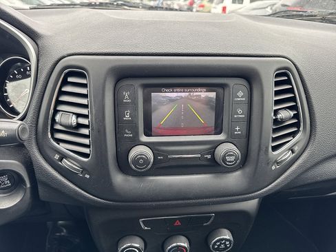 Used 2017 Jeep Compass Sport AWD/4WD image 18