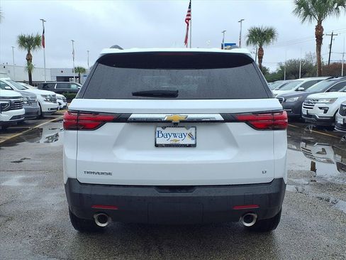 Used 2022 Chevrolet Traverse LT image 22