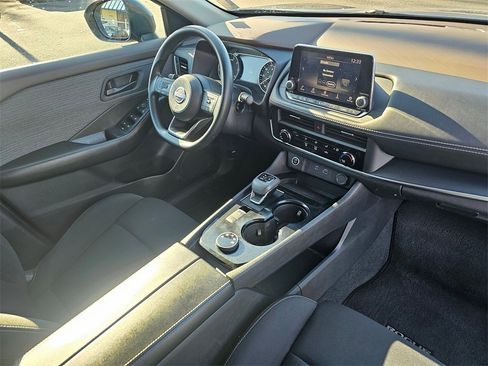 Used 2023 Nissan Rogue S image 27