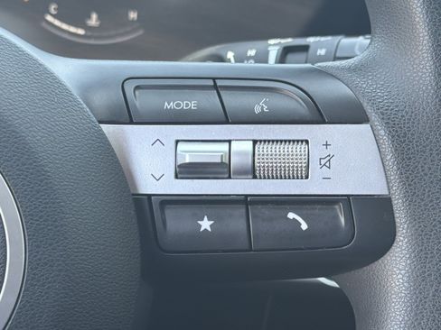Certified 2025 Hyundai Tucson SE FWD image 13
