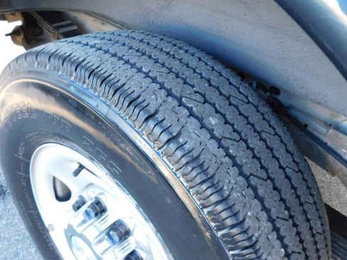 Used 2017 Chevrolet Express 3500 LT w/ LT Preferred Equipment Group image 32