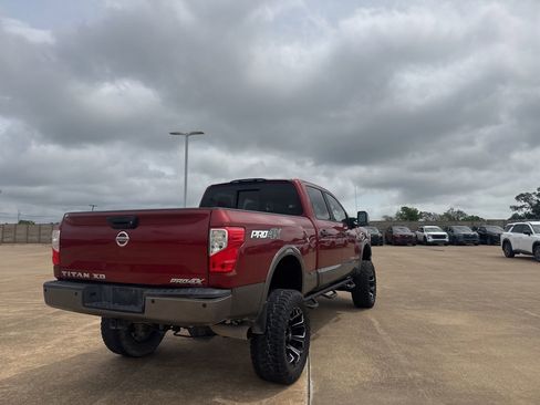 Used 2016 Nissan Titan PRO-4X AWD/4WD image 23