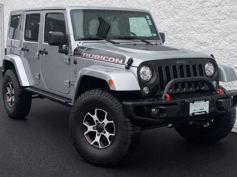 Used 2017 Jeep Wrangler Unlimited Rubicon image 1