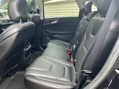 Used 2019 Ford Edge Titanium w/ Cold Weather Package image 17