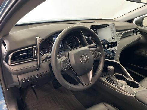 Used 2023 Toyota Camry SE image 19