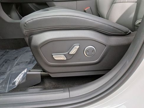 New 2026 Hyundai Santa Fe SEL image 16