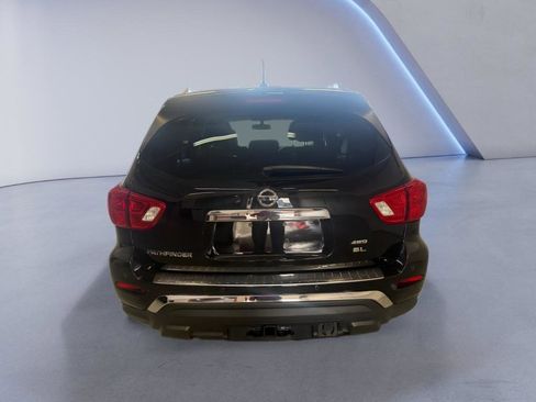 Used 2018 Nissan Pathfinder SL w/ SL Premium Package image 5