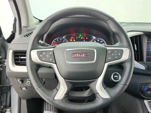 Used 2023 GMC Terrain SLT image 31