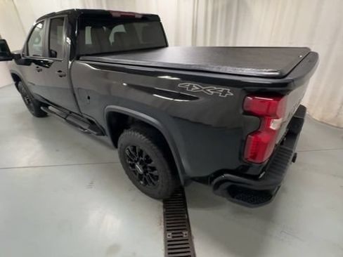 Used 2025 Chevrolet Silverado 2500 Custom w/ Custom Value Package AWD/4WD image 6