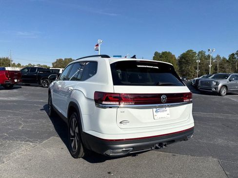 Used 2025 Volkswagen Atlas SE image 5