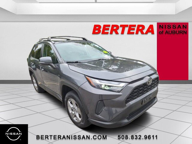 Used 2022 Toyota RAV4 XLE w/ Convenience Package AWD/4WD image 4