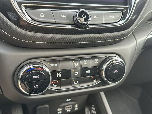 Certified 2022 Chevrolet TrailBlazer ACTIV w/ Sun and Liftgate Package image 23