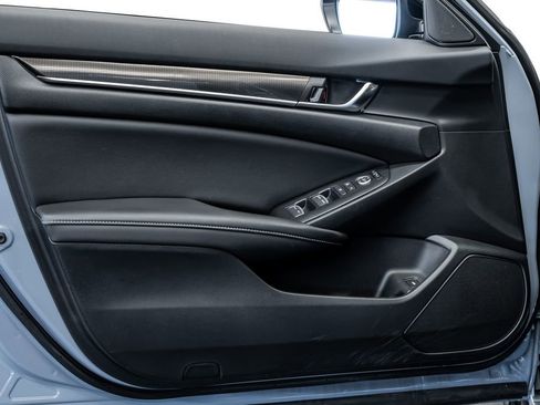 Used 2022 Honda Accord Sport image 19