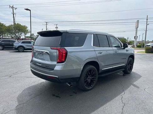 Used 2023 GMC Yukon SLT w/ SLT Premium Package AWD/4WD image 19