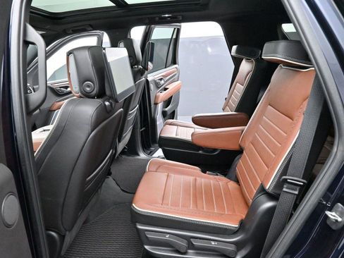 Used 2024 GMC Yukon Denali Ultimate image 32