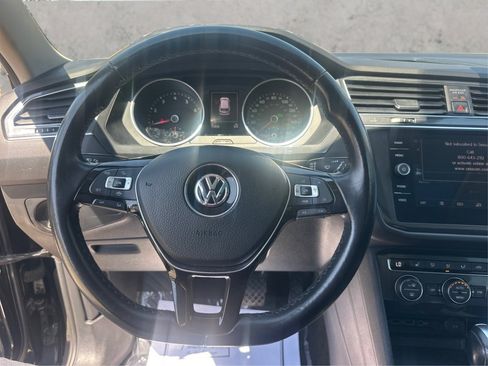 Used 2019 Volkswagen Tiguan SE w/ Panoramic Sunroof Package AWD/4WD image 27