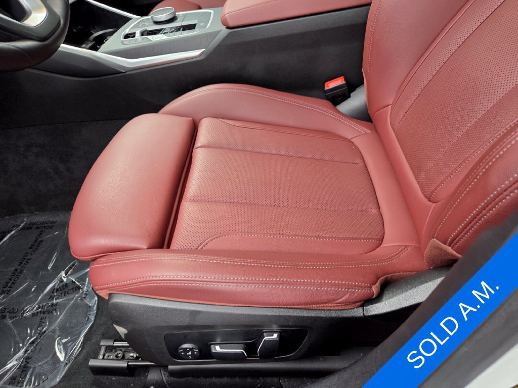 Certified 2024 BMW 330i xDrive Sedan w/ Premium Package AWD/4WD image 28
